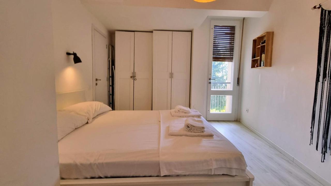 Sea Breeze - Barcola Apartment Trieste Bagian luar foto