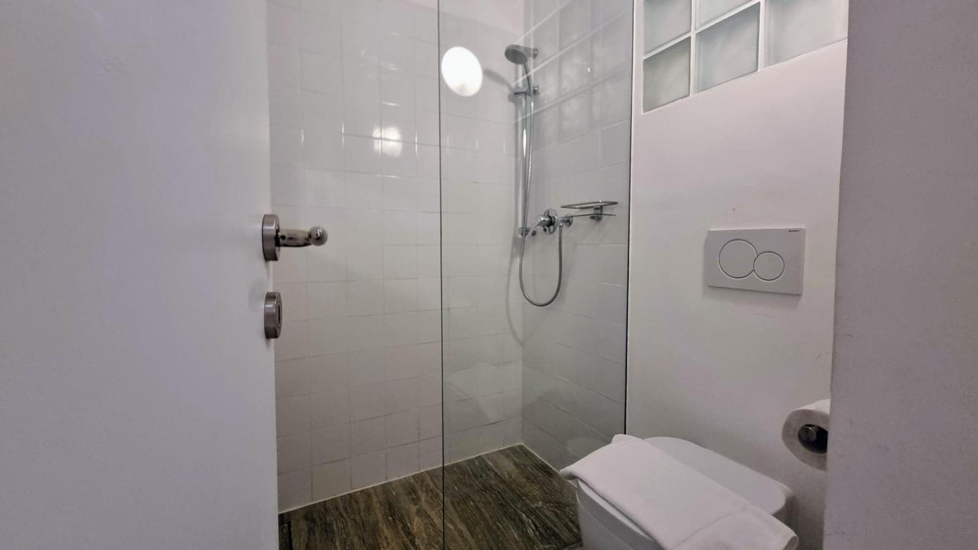 Sea Breeze - Barcola Apartment Trieste Bagian luar foto