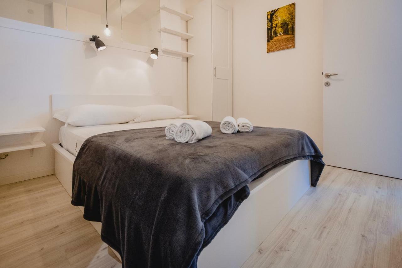 Sea Breeze - Barcola Apartment Trieste Bagian luar foto